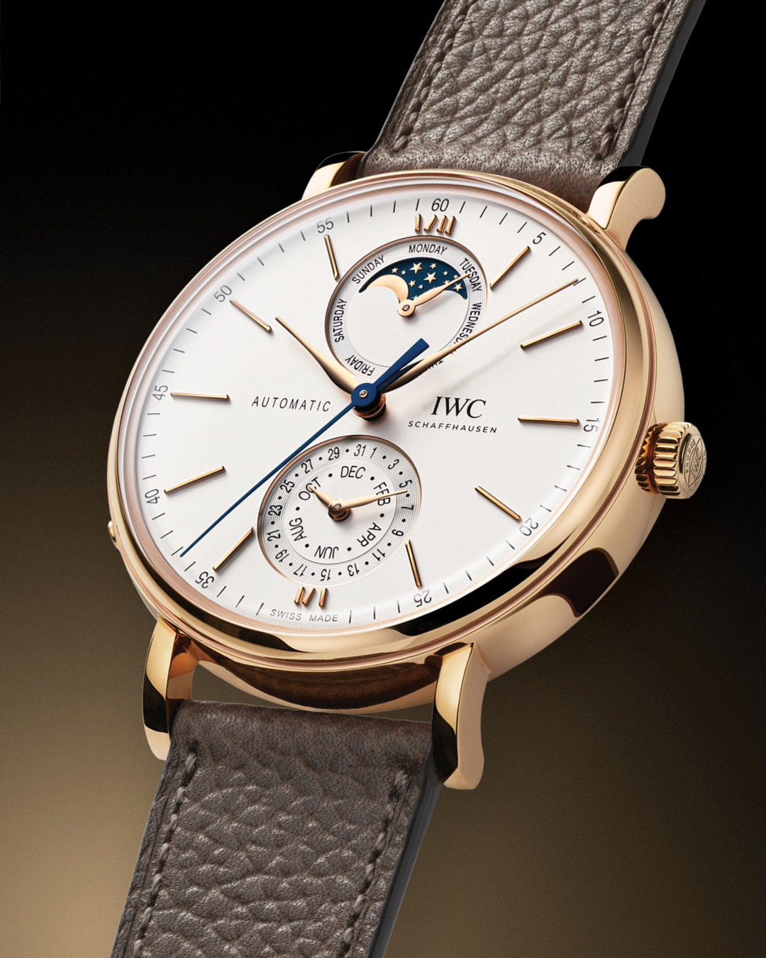 Make every moment complete. 

The Portofino Complete Calendar in 18-carat 5N gold tracks day, date, month, and moon phase – effortlessly precise, made for everyday.

📸 IW359002
🔗 Link in bio. 

#IWCwatches | #IWCportofino